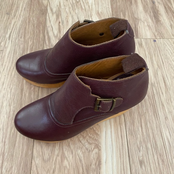 Sol Sana Booties - Picture 4 of 5